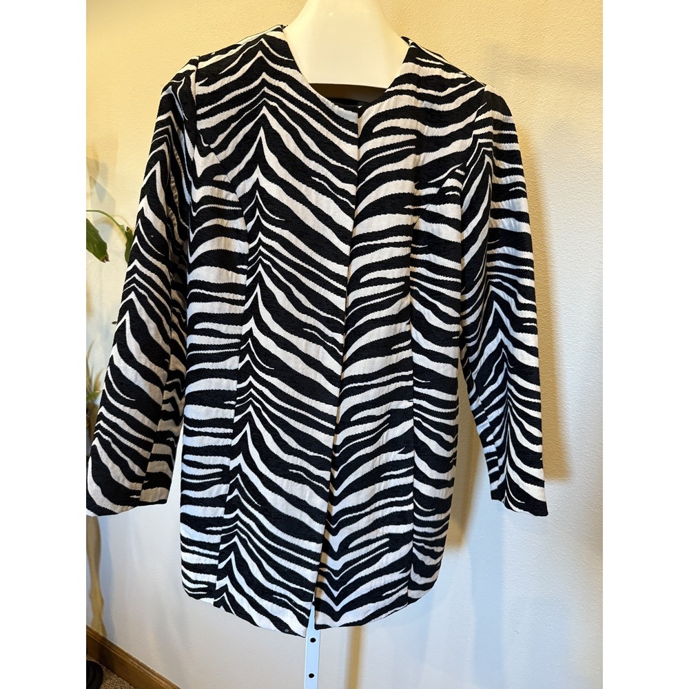 Chico's Womens Jacket 2  L/12  Black White Zebra Snap  Knit Animal Print Blazer
